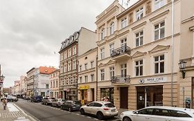 Metropolis Apartment